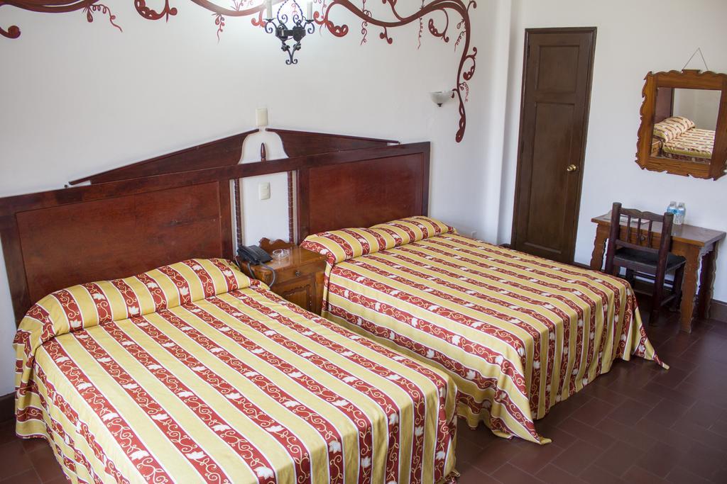 Hotel Colonial Manzanillo Luaran gambar
