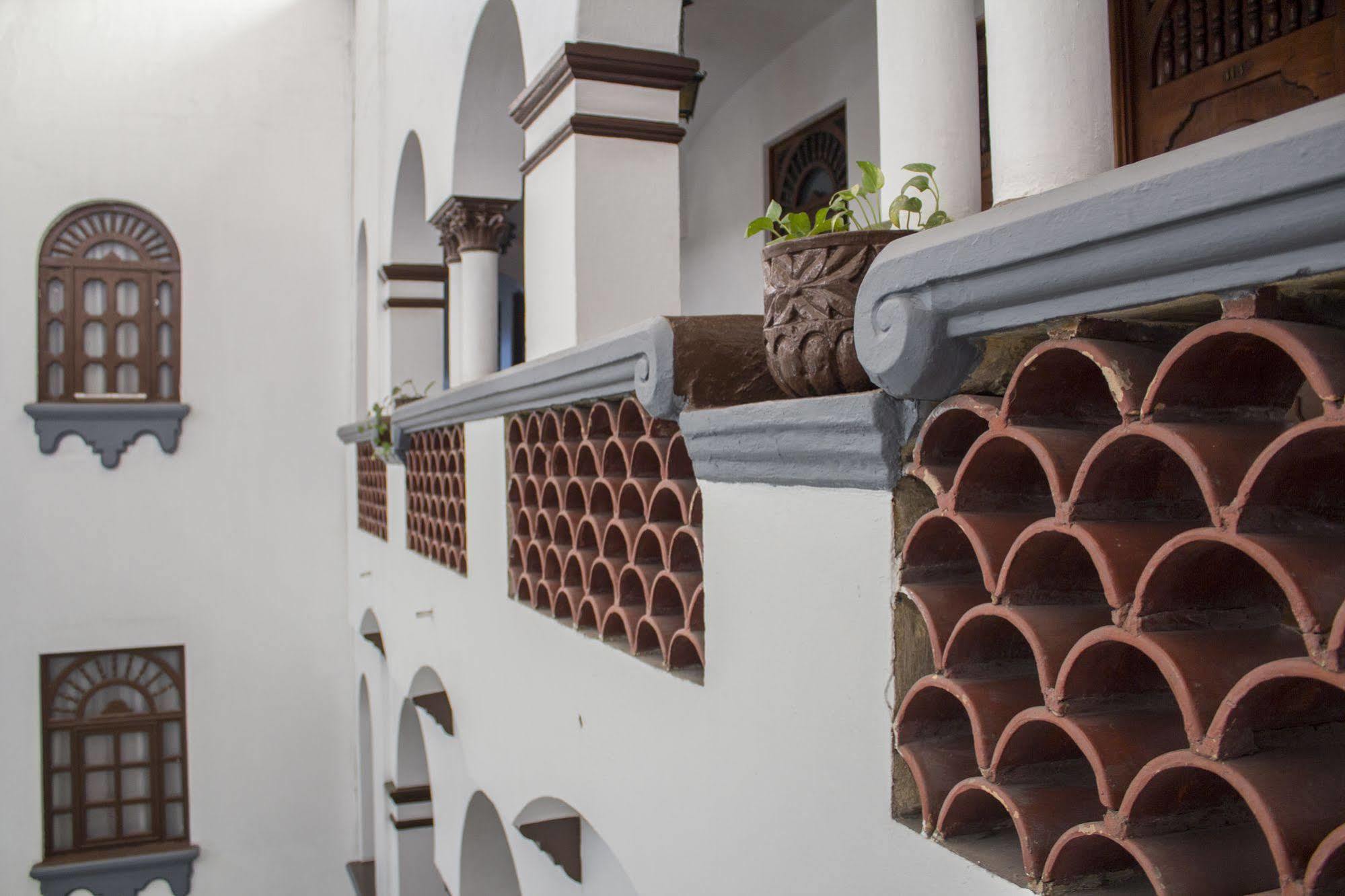 Hotel Colonial Manzanillo Luaran gambar